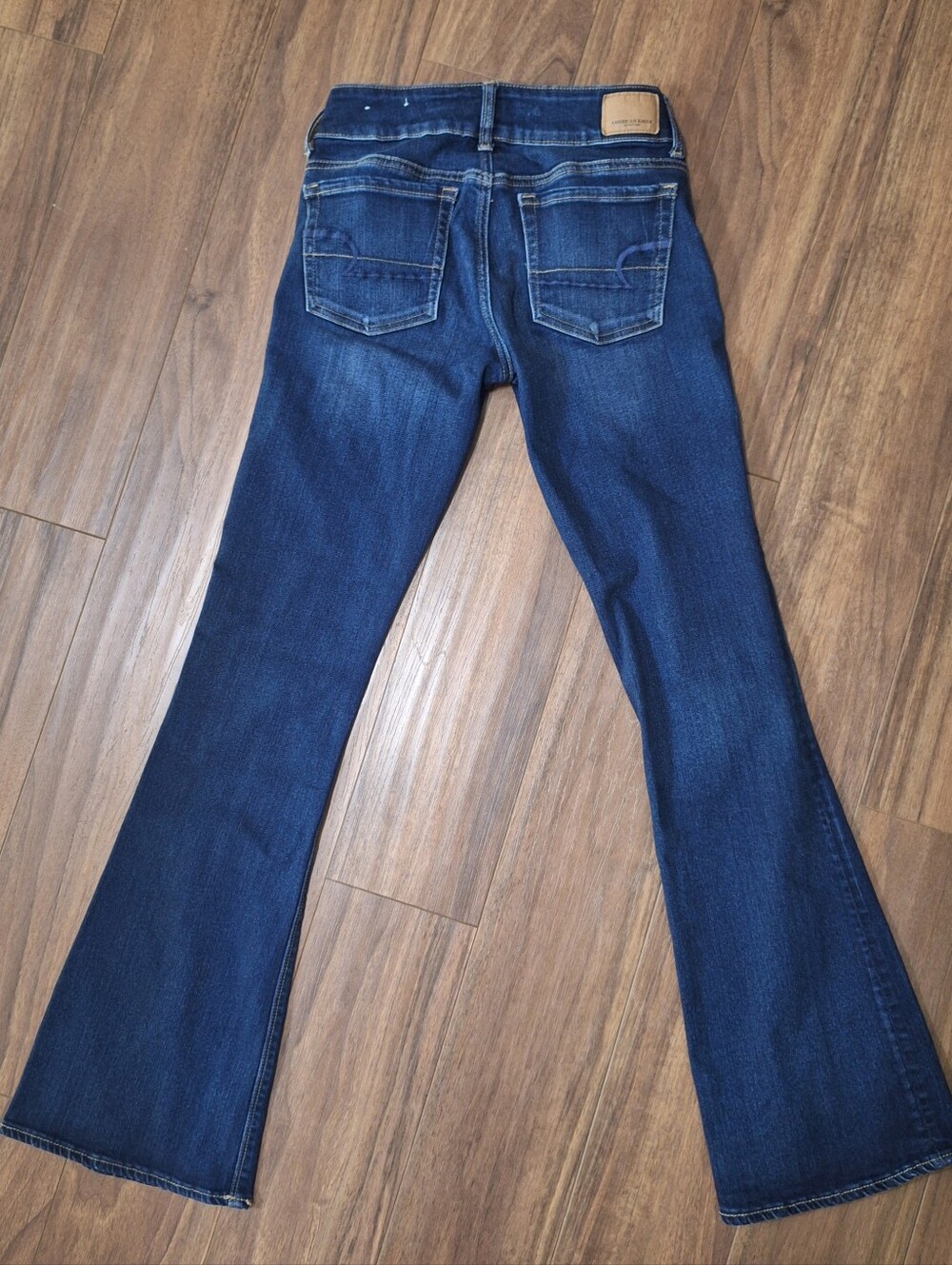 American Eagle Super Stretch Jean Artist Flare Size 4 Women's Dark Denim Jeans - Picture 2 of 8